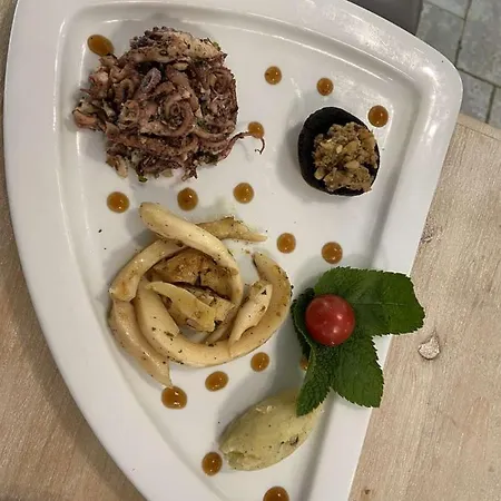 Acquella *
